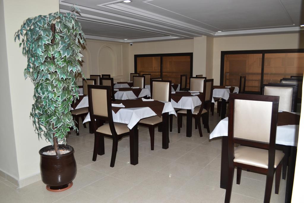 Hotel Al Akhawayn Uchda  Exterior foto