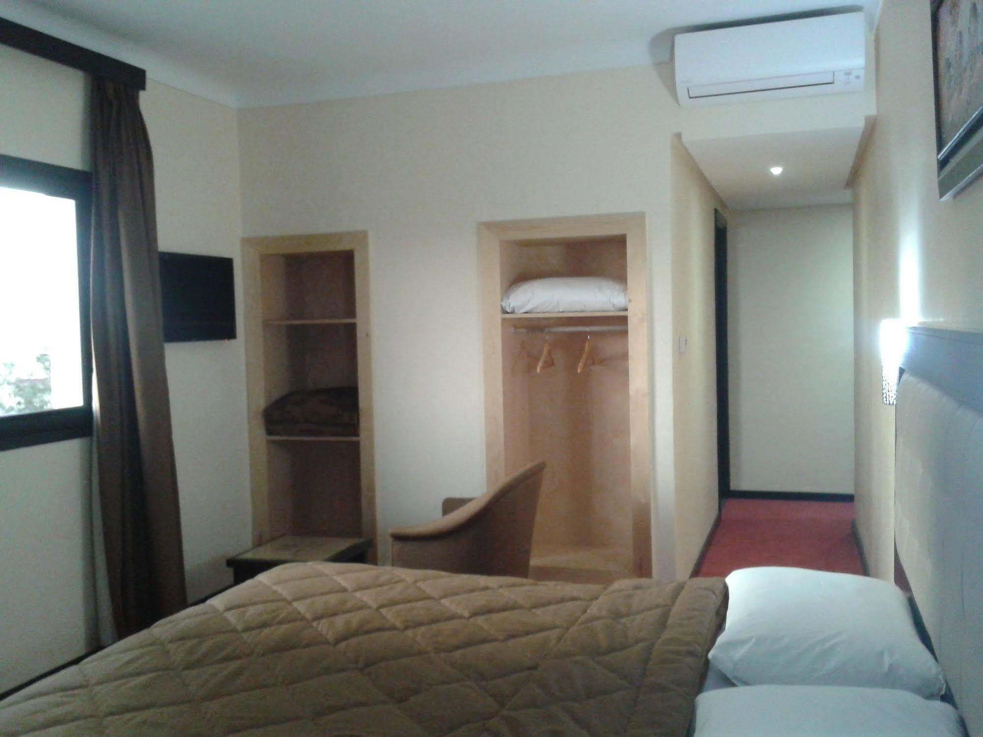 Hotel Al Akhawayn Uchda  Exterior foto